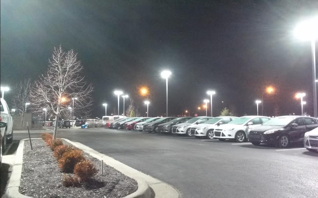 Outdoor-parking-lot-lights